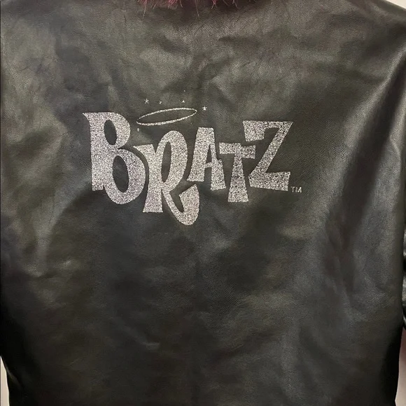 Women’s Bratz Pink Faux Fur/Black Jacket Size Small - Picture 5 of 8